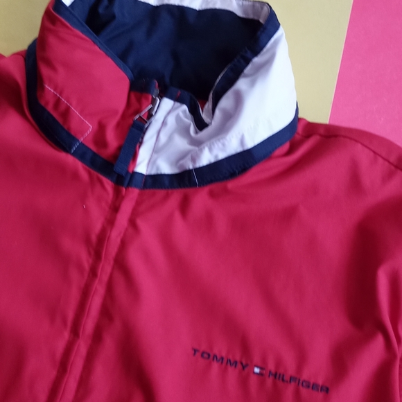 men's Modern 2005 Tommy Hilfiger Essential Windbreaker large - Picture 4 of 9